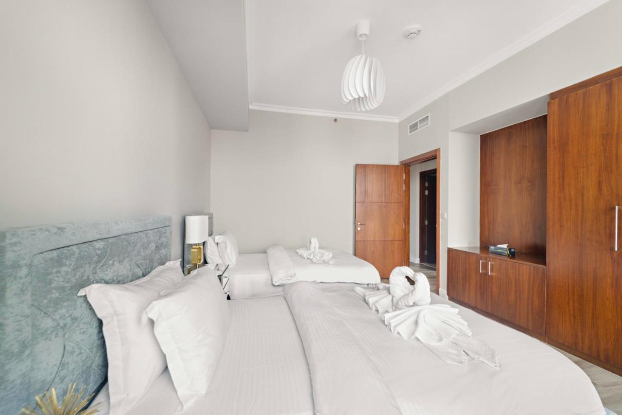 First Class 3Br With Full Burj Khalifa And Fountain View Dubai Exteriör bild