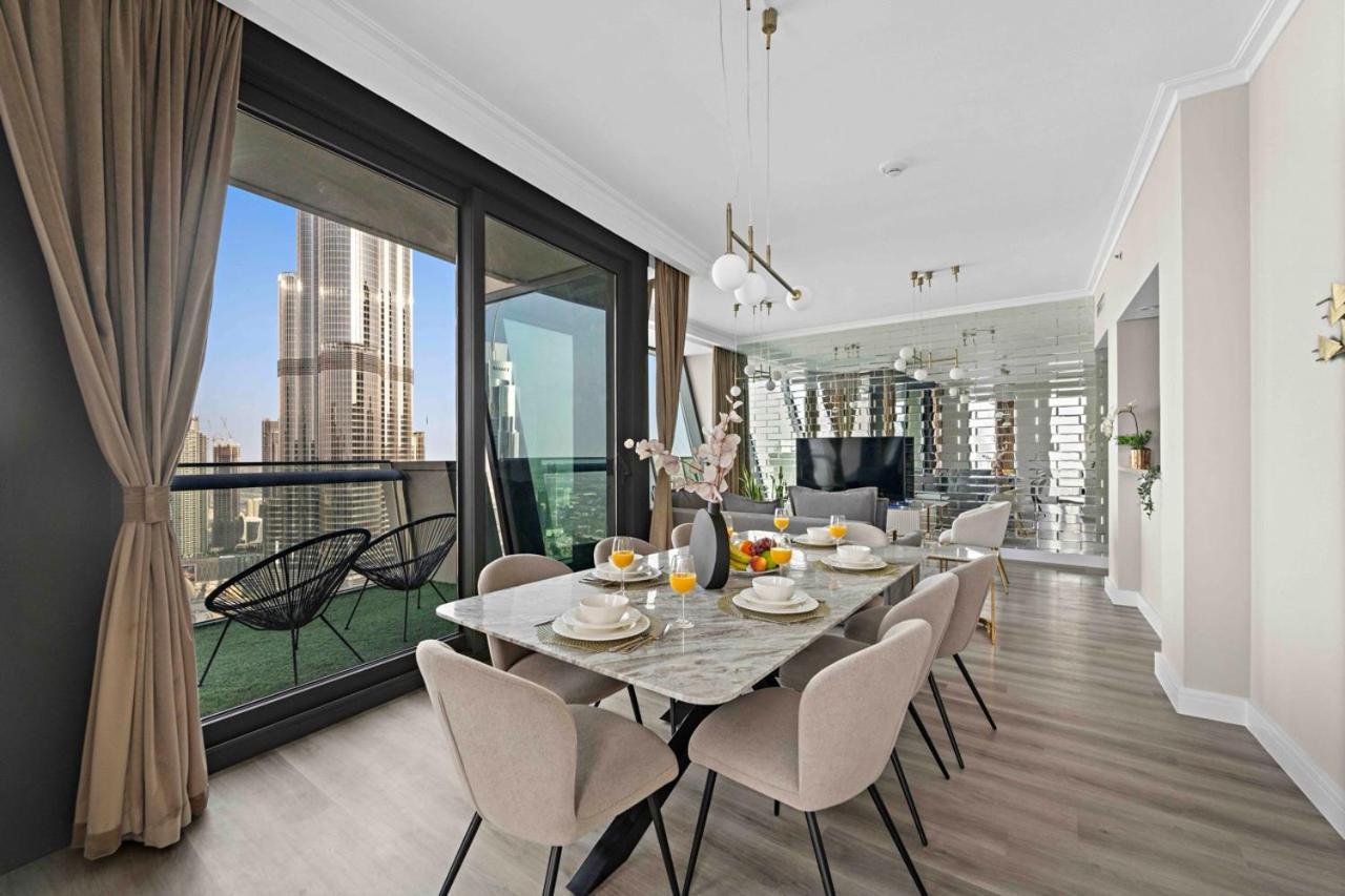 First Class 3Br With Full Burj Khalifa And Fountain View Dubai Exteriör bild