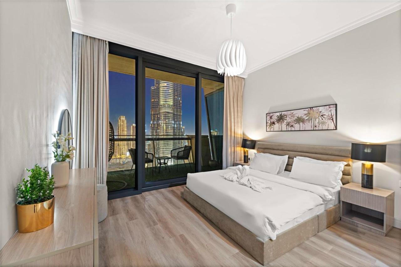 First Class 3Br With Full Burj Khalifa And Fountain View Dubai Exteriör bild