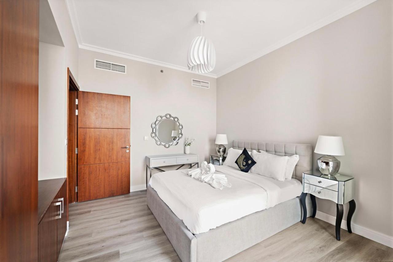 First Class 3Br With Full Burj Khalifa And Fountain View Dubai Exteriör bild